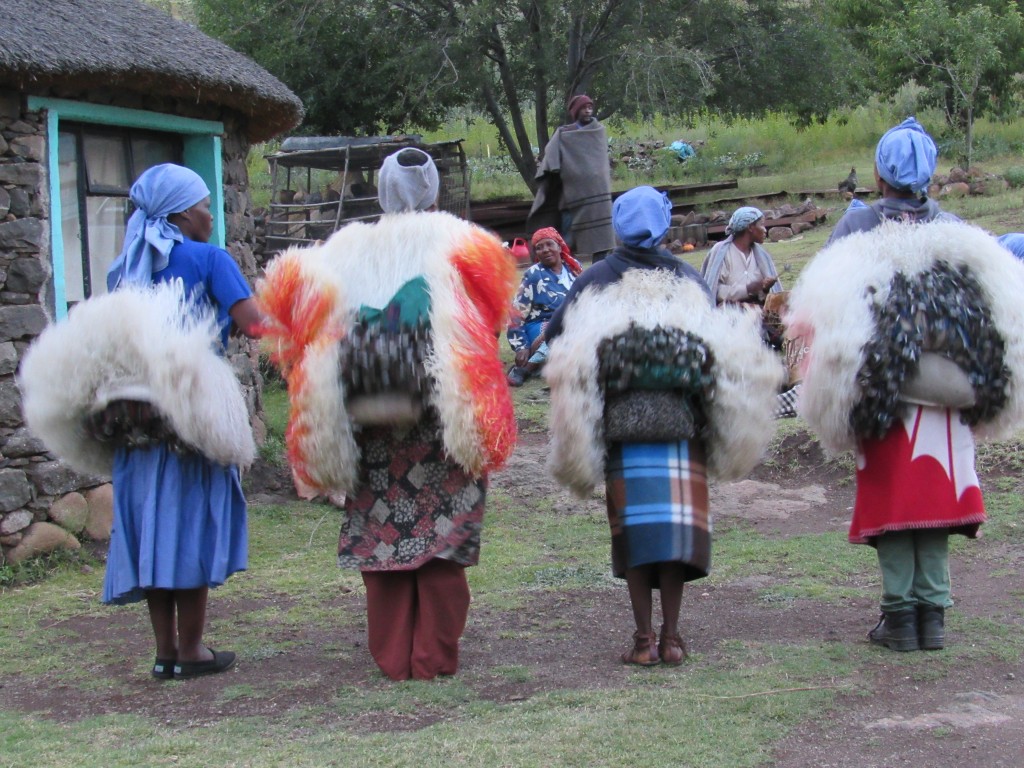 Female traditional dancers